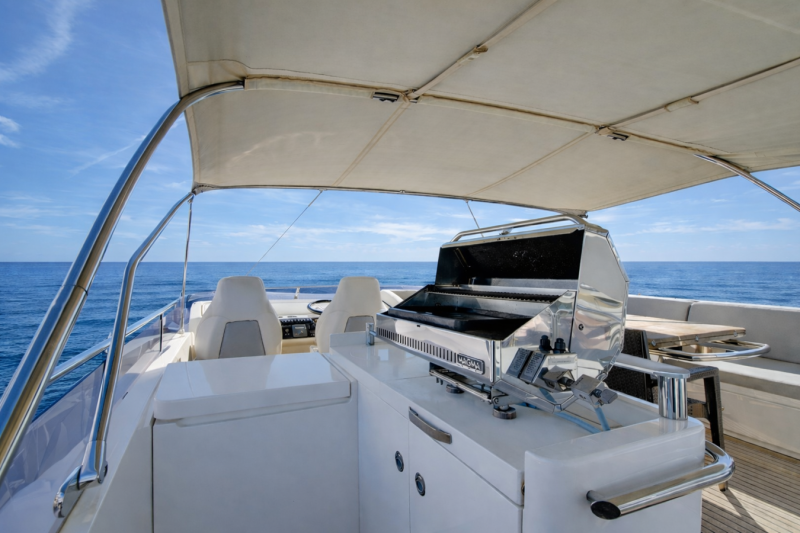 PRINCESS 72 2014 PRINCESS YACHTS