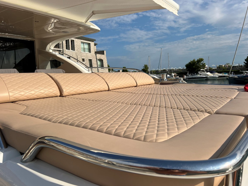 2009 PRINCESS YACHTS