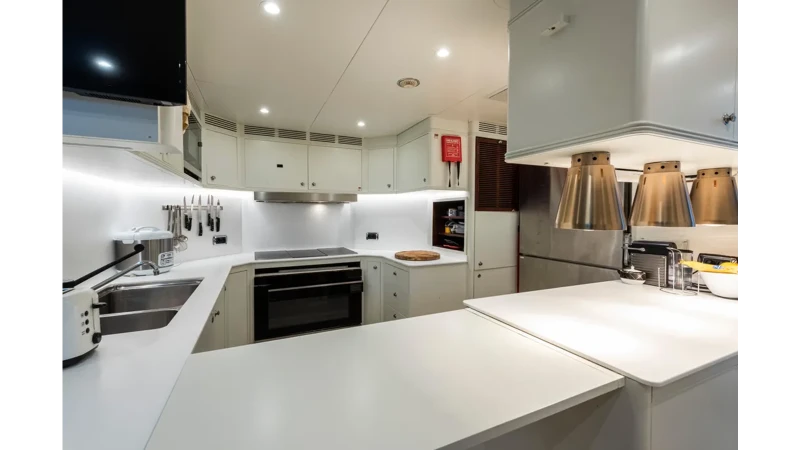 CLASSIC 120 2008 AZIMUT YACHTS