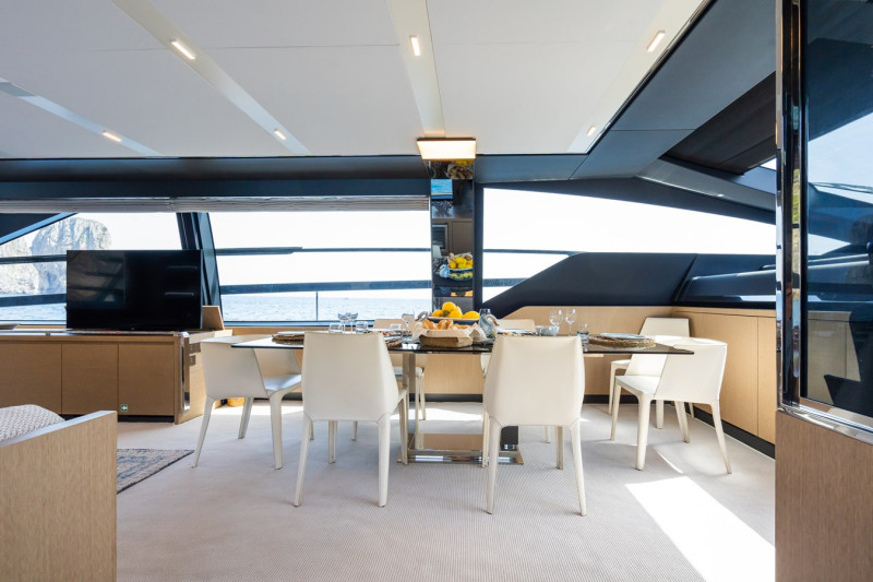 88 FOLGORE 2021 RIVA YACHT