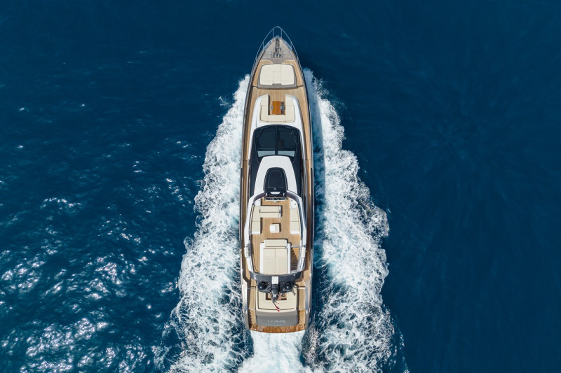 88 FOLGORE 2021 RIVA YACHT