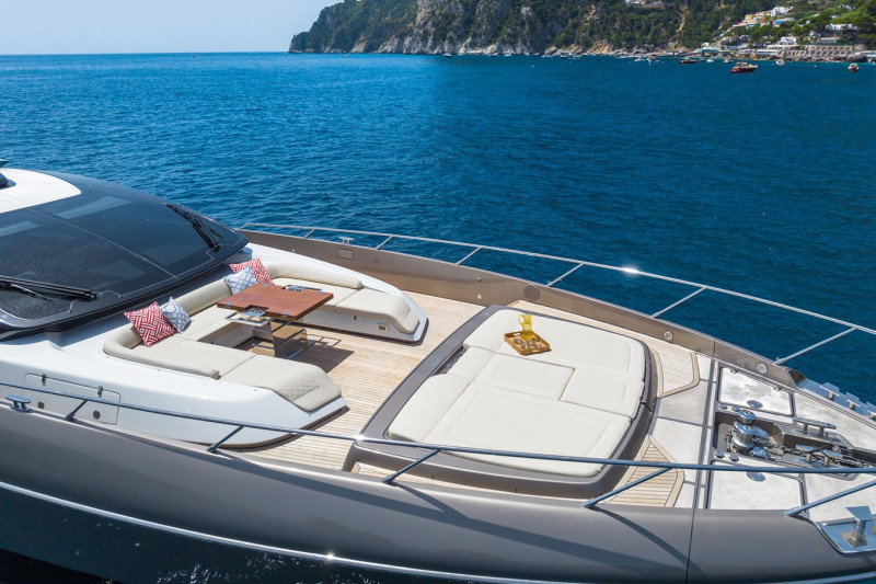 88 FOLGORE 2021 RIVA YACHT
