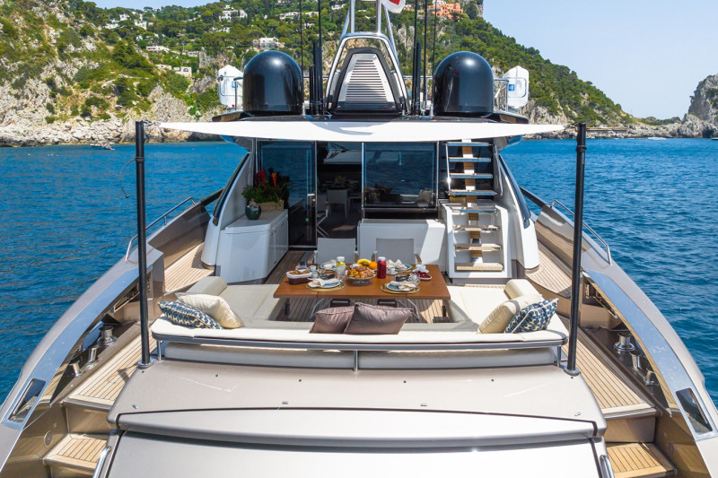 88 FOLGORE 2021 RIVA YACHT