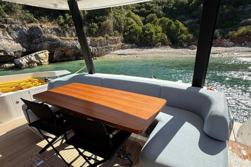 AZIMUT FLY 68 2022 AZIMUT YACHTS