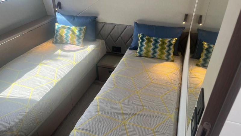 74 XPS SPORT YACHT 2023 SUNSEEKER