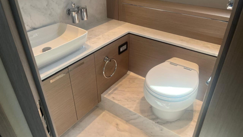 74 XPS SPORT YACHT 2023 SUNSEEKER