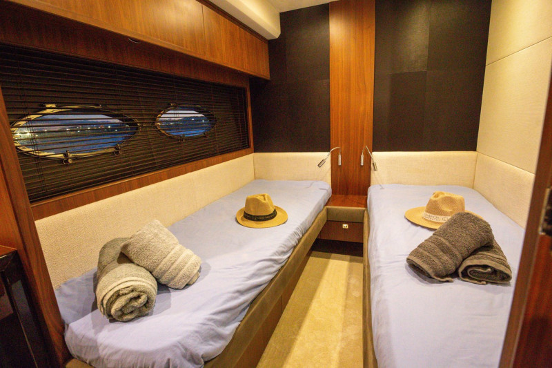 2012 PRINCESS YACHTS