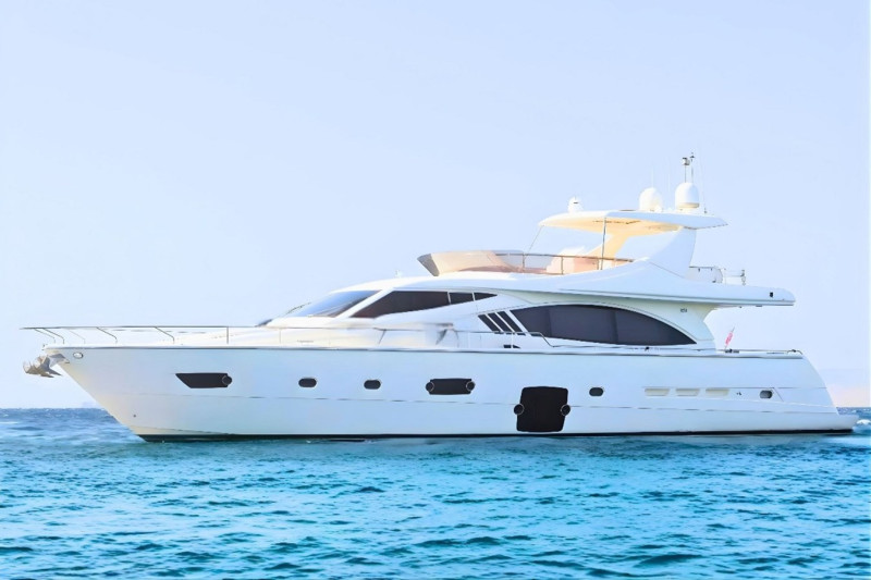 2013 FERRETTI YACHTS