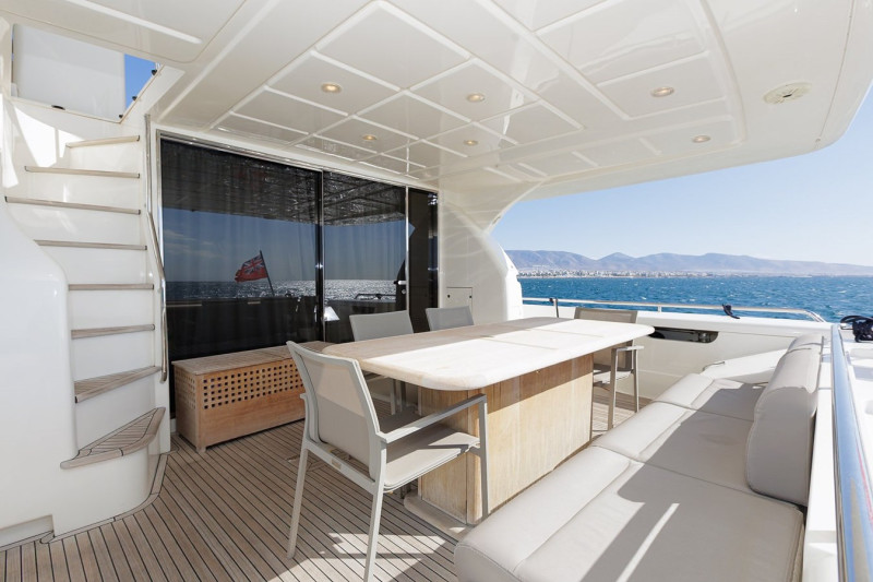 2013 FERRETTI YACHTS
