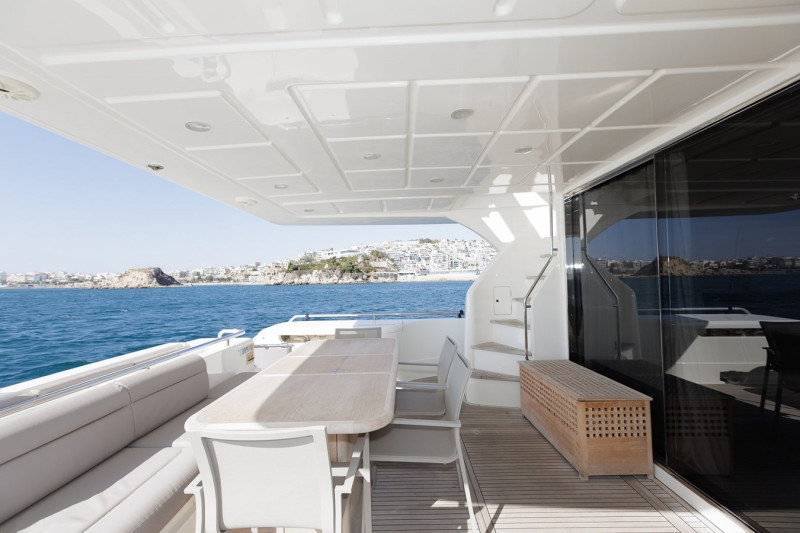 2013 FERRETTI YACHTS