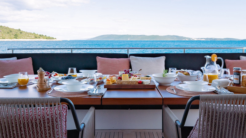 SL102 ASYMMETRIC 2019 SANLORENZO YACHTS