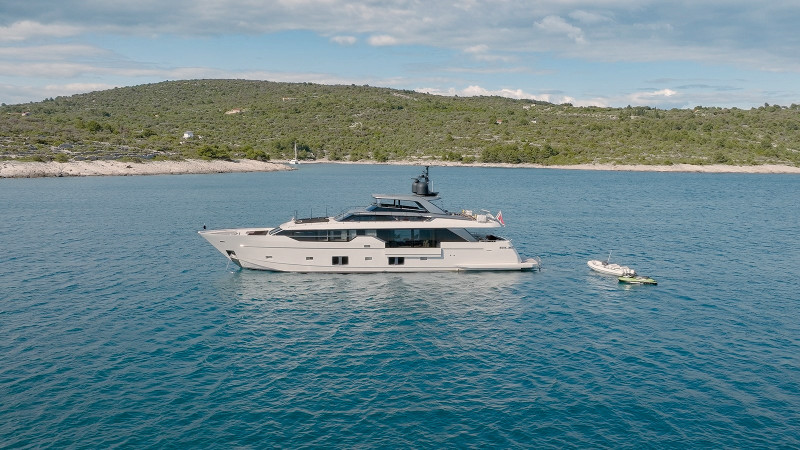 SL102 ASYMMETRIC 2019 SANLORENZO YACHTS