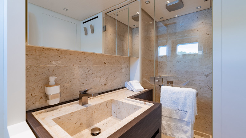 SL102 ASYMMETRIC 2019 SANLORENZO YACHTS