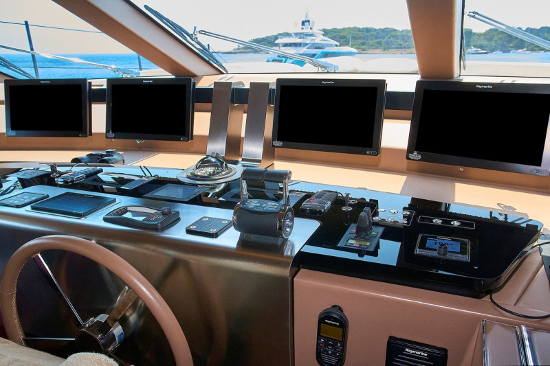 SL102 ASYMMETRIC 2021 SANLORENZO YACHTS