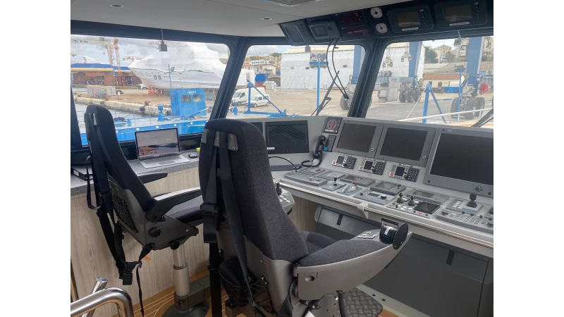 FAST CREW SUPPLIER 3307 2009 DAMEN YACHTING