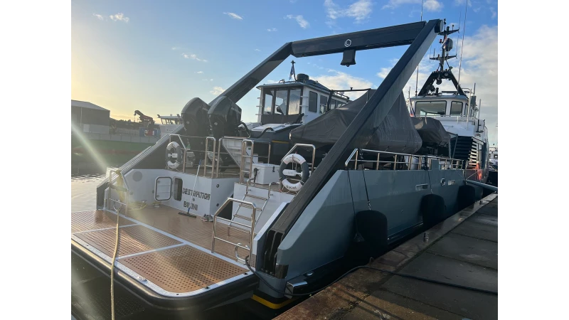 FAST CREW SUPPLIER 3307 2009 DAMEN YACHTING