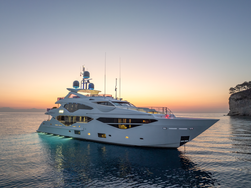 Sunseeker 131 2019 SUNSEEKER