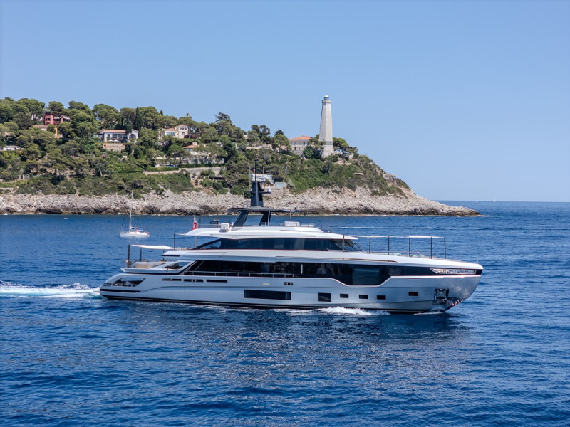 AZIMUT GRANDE TRIDECK 2024 AZIMUT YACHTS