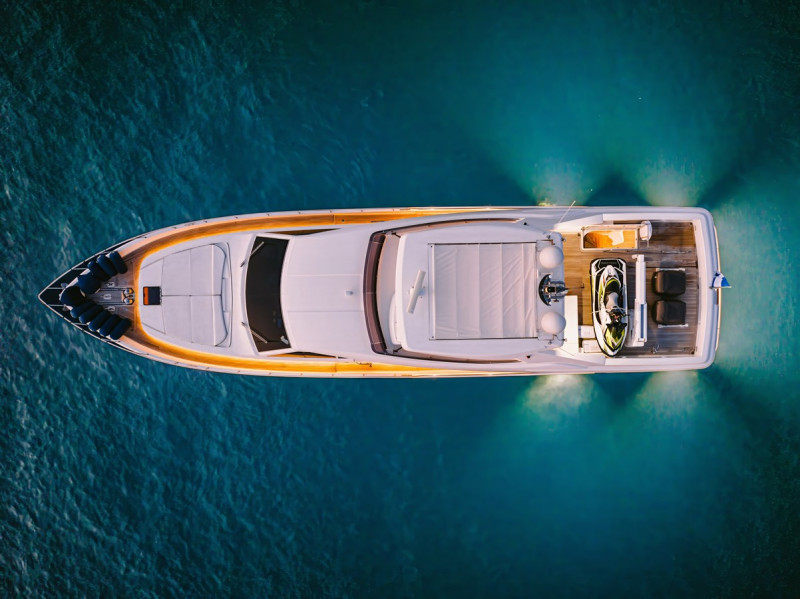 830 2009 FERRETTI YACHTS