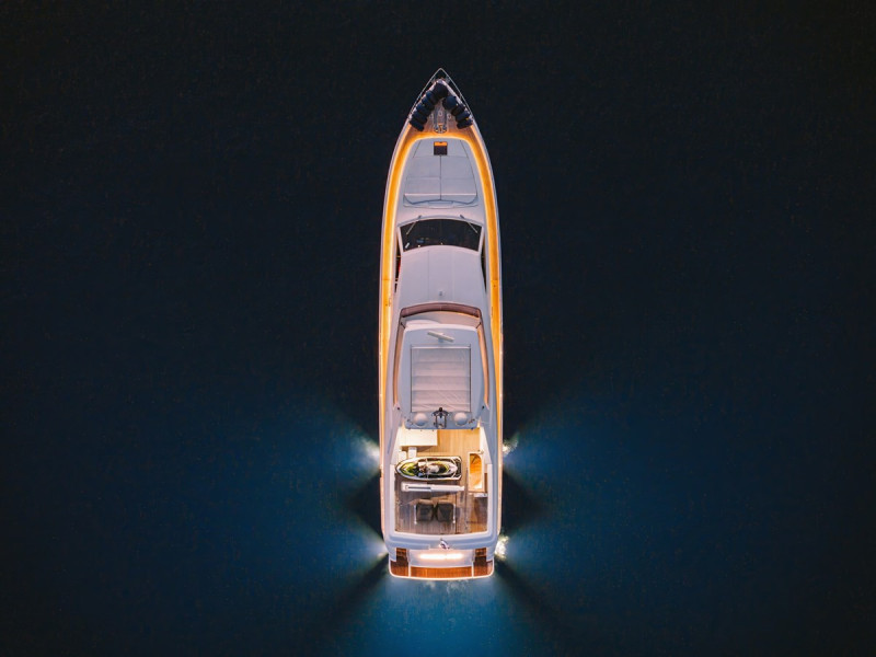 830 2009 FERRETTI YACHTS