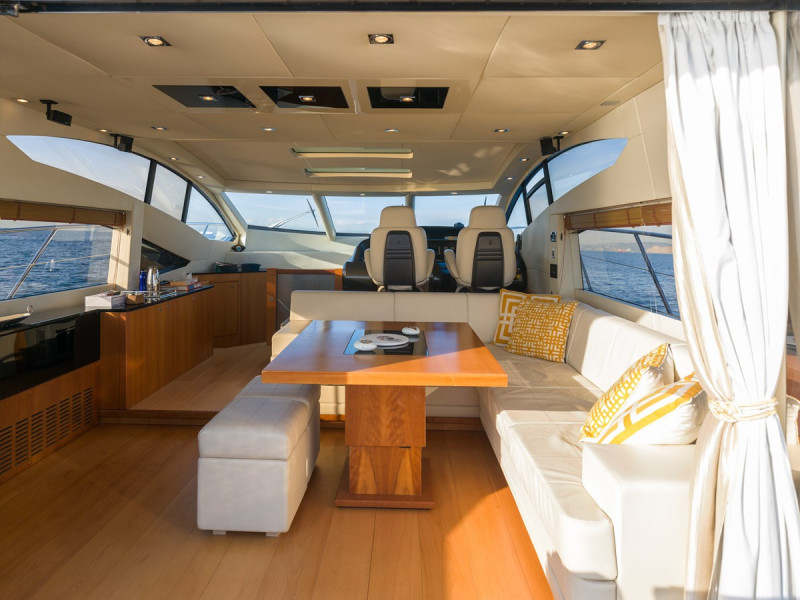 PREDATOR 64 2010 SUNSEEKER