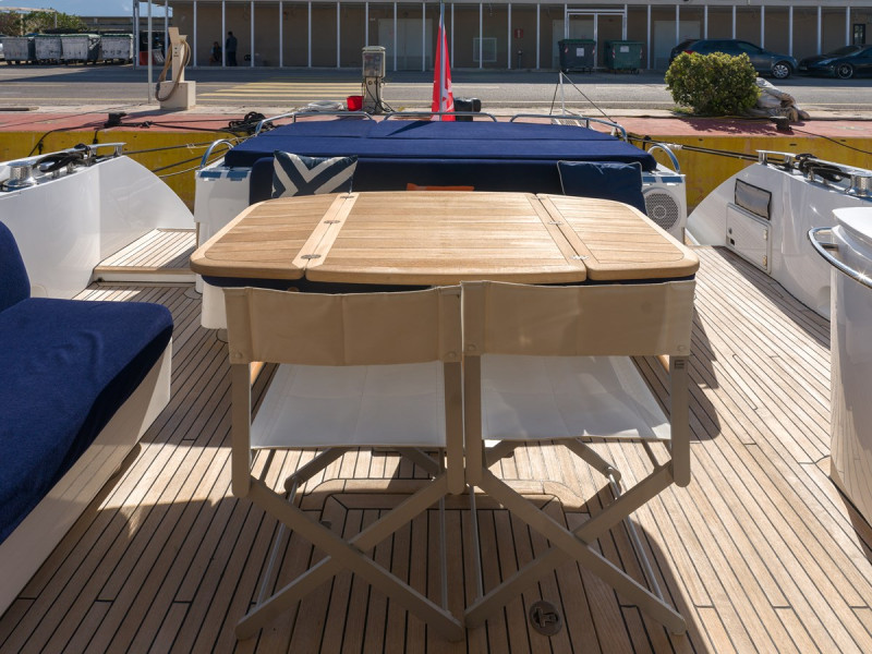 PREDATOR 64 2010 SUNSEEKER