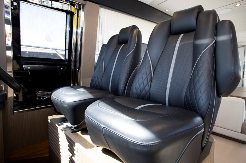 S66 2022 PRINCESS YACHTS