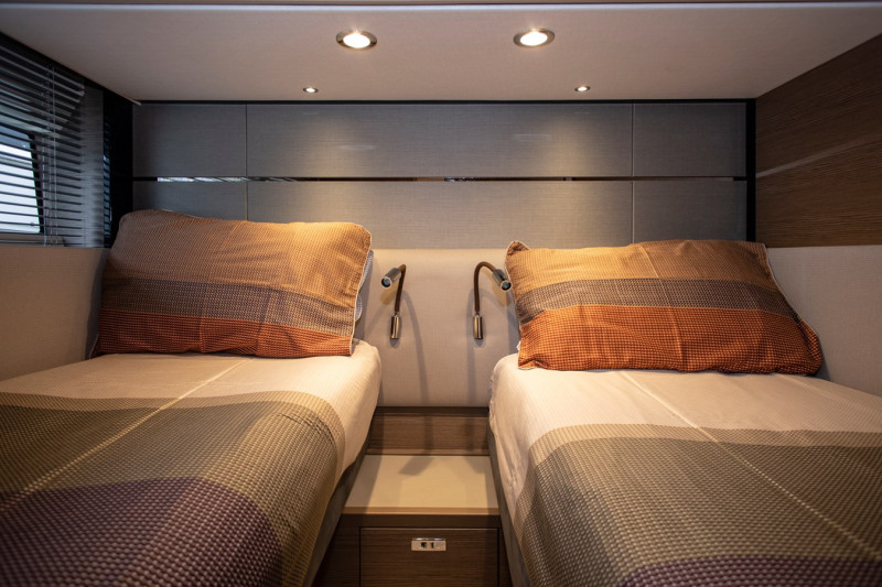 S66 2022 PRINCESS YACHTS