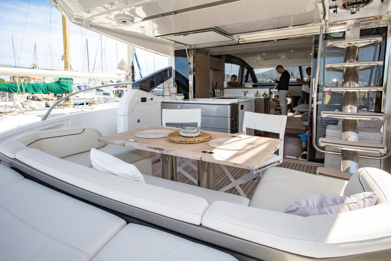 S66 2022 PRINCESS YACHTS