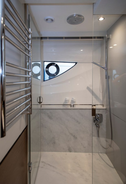 S66 2022 PRINCESS YACHTS