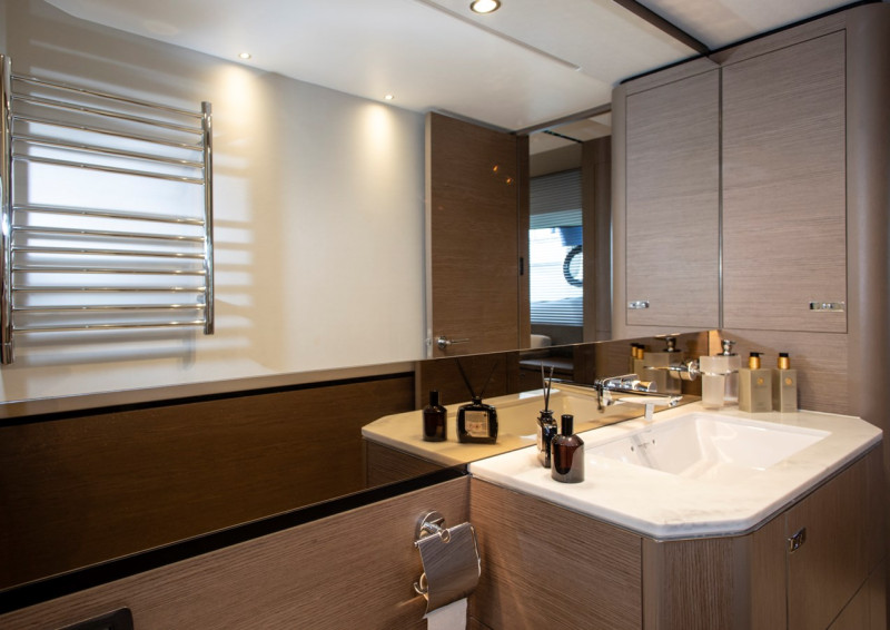 S66 2022 PRINCESS YACHTS