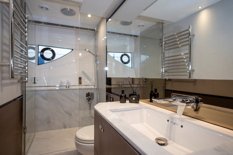 S66 2022 PRINCESS YACHTS