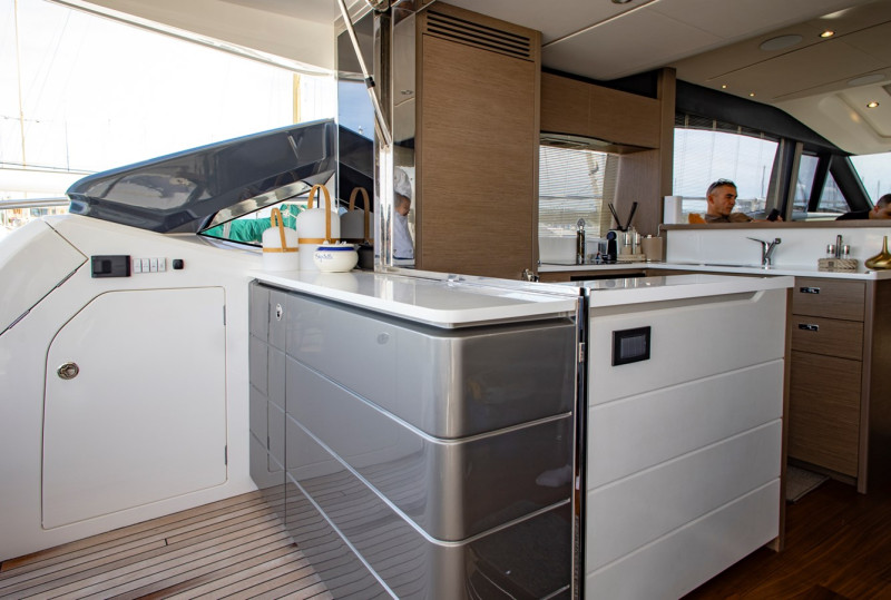 S66 2022 PRINCESS YACHTS