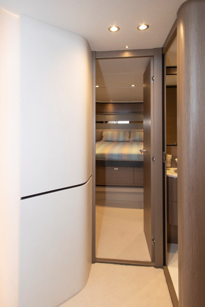 S66 2022 PRINCESS YACHTS