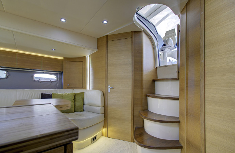 GT 52  2010 FAIRLINE