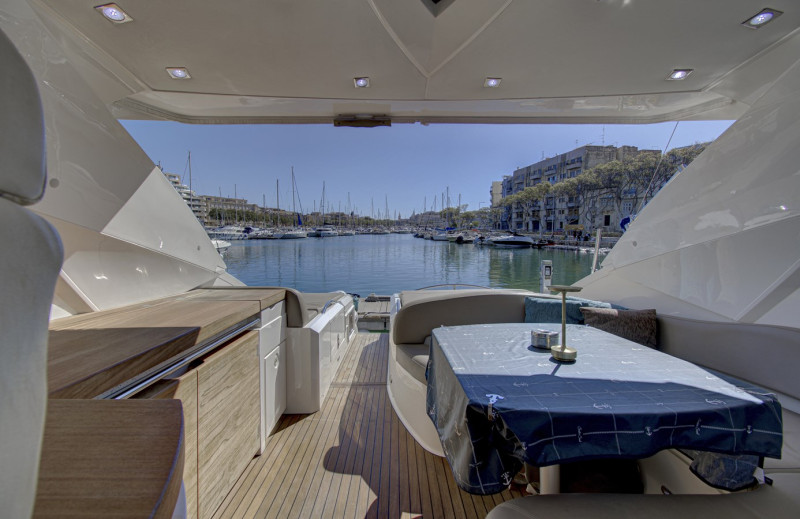 GT 52  2010 FAIRLINE