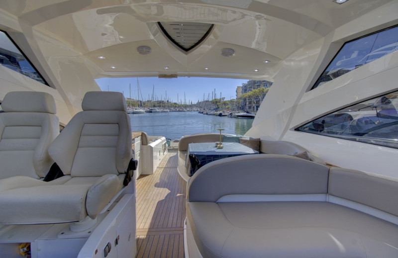 GT 52  2010 FAIRLINE