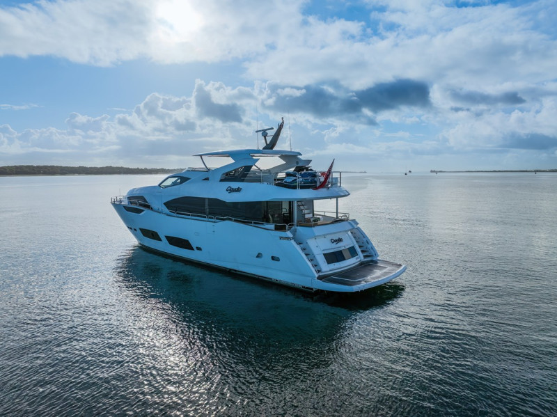 95 YACHT 2019 SUNSEEKER