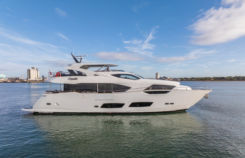 95 YACHT 2019 SUNSEEKER