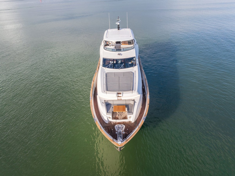 95 YACHT 2019 SUNSEEKER
