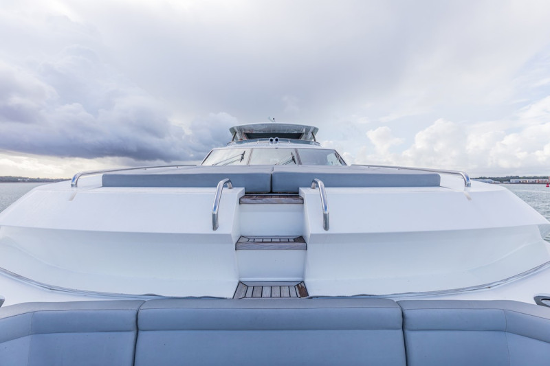 95 YACHT 2019 SUNSEEKER
