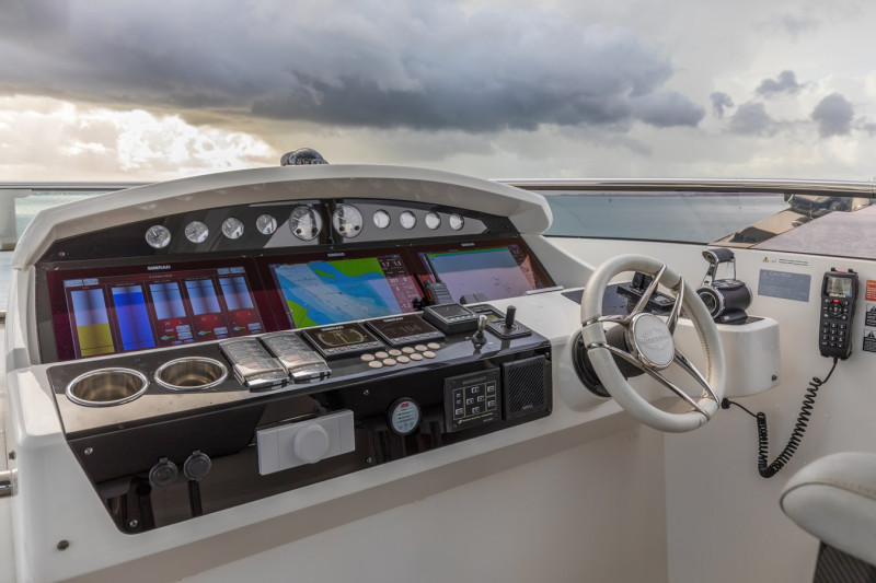 95 YACHT 2019 SUNSEEKER