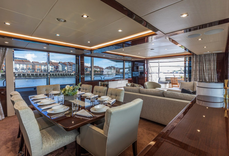 95 YACHT 2019 SUNSEEKER