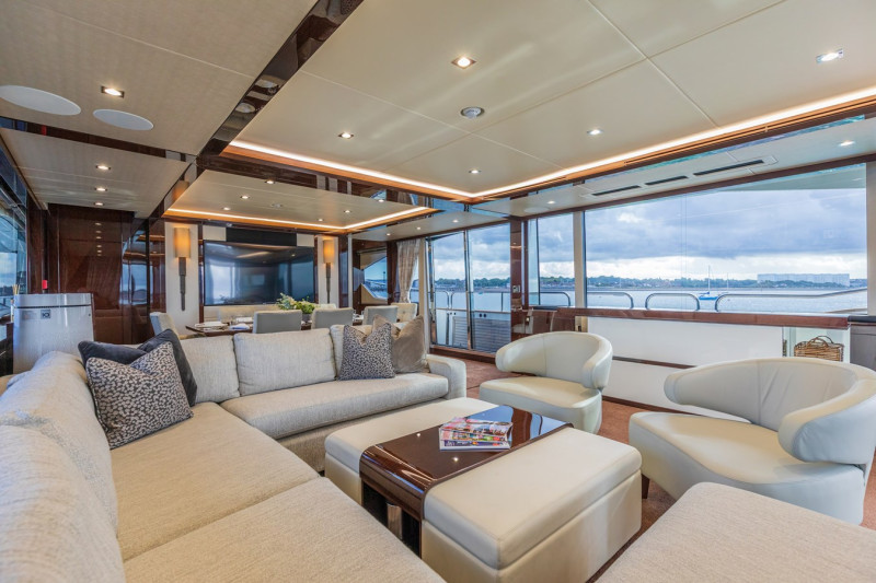 95 YACHT 2019 SUNSEEKER