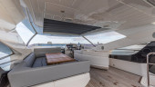 95 YACHT 2019 SUNSEEKER