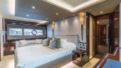 95 YACHT 2019 SUNSEEKER