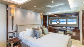 95 YACHT 2019 SUNSEEKER