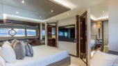 95 YACHT 2019 SUNSEEKER