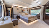 95 YACHT 2018 SUNSEEKER