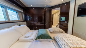 95 YACHT 2018 SUNSEEKER